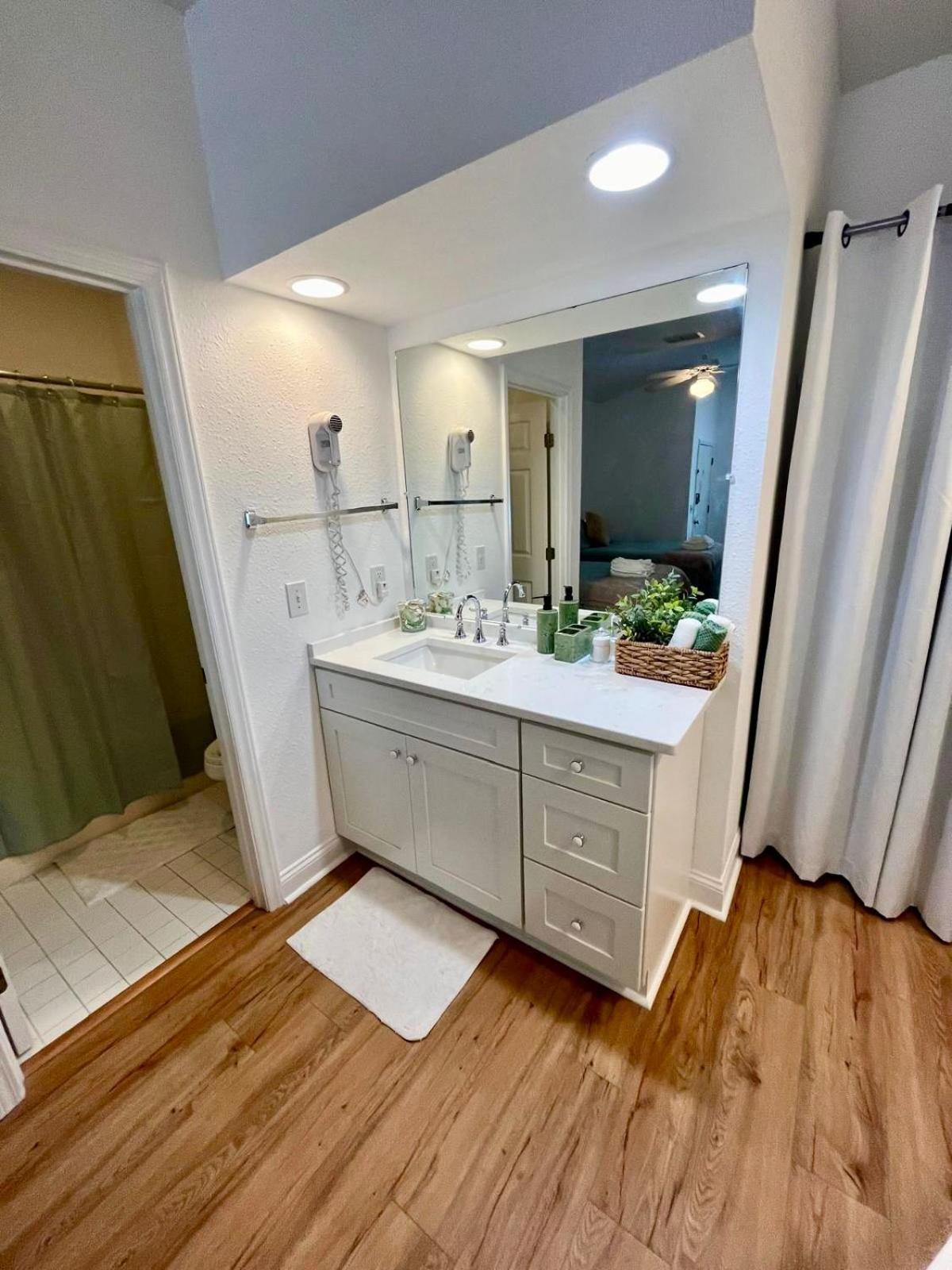 סנסט ביץ' Beautiful Newly Remodeled Mini Suite At Sea Trail Resort מראה חיצוני תמונה